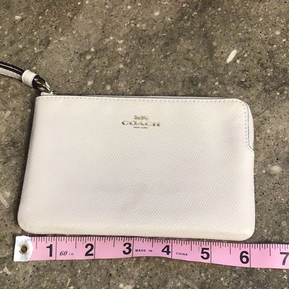 Coach cream wristlet - Picture 5 of 13